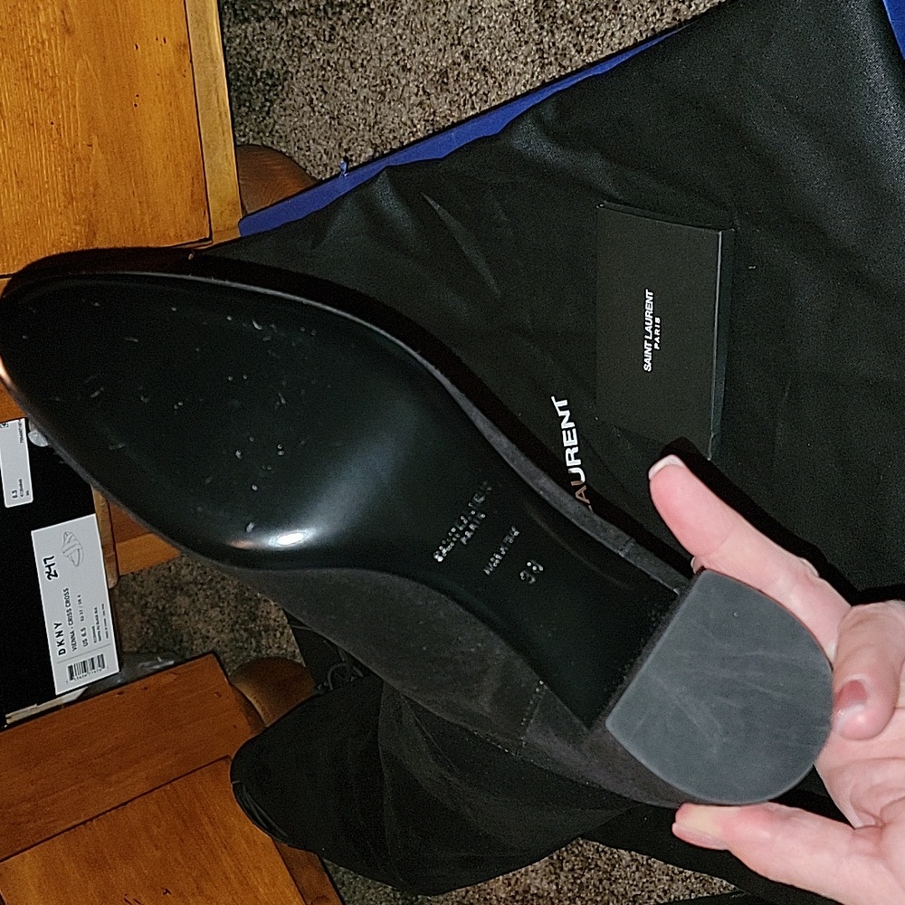 🔥YVES SAINT LAURENT PARIS 38/ 7.5 USA NEW🔥 - Picture 9 of 16